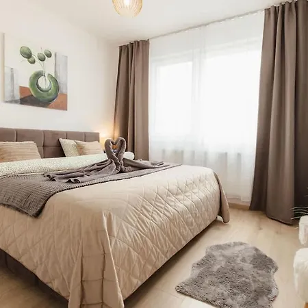 Terminal Breeze Apartment
