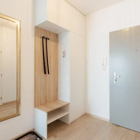 Terminal Breeze Apartment