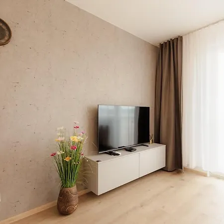 Apartment Terminal Breeze